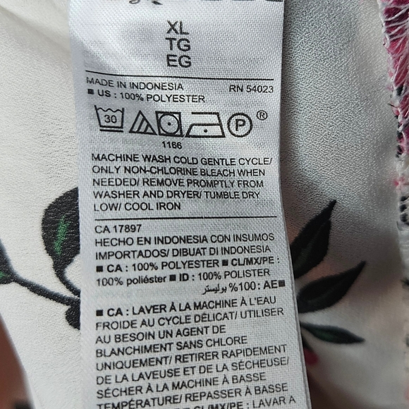 ☘️3/$15☘️ Old Navy - Floral Print Peplum Blouse - Picture 7 of 8